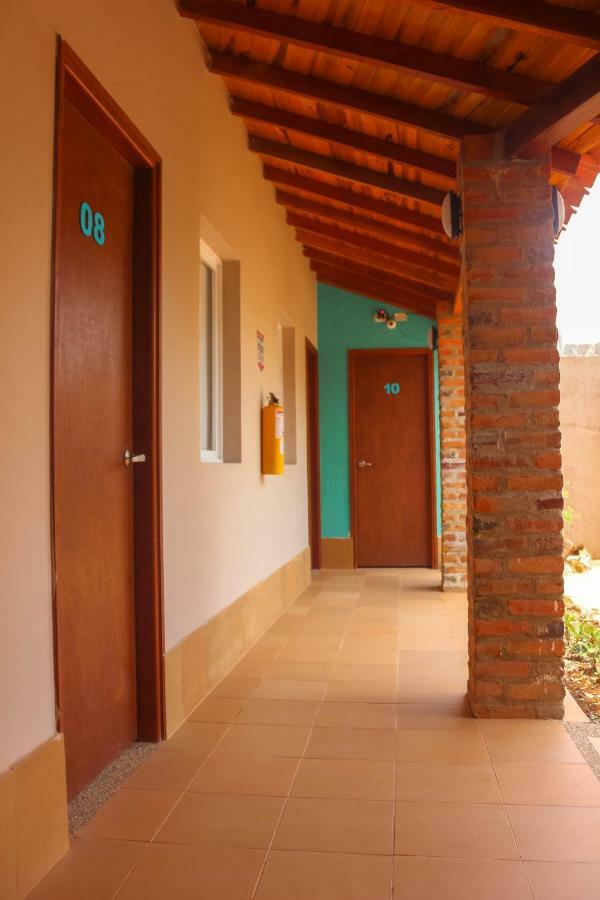 Hostal Aurora, Smith Lodging Таганга Экстерьер фото